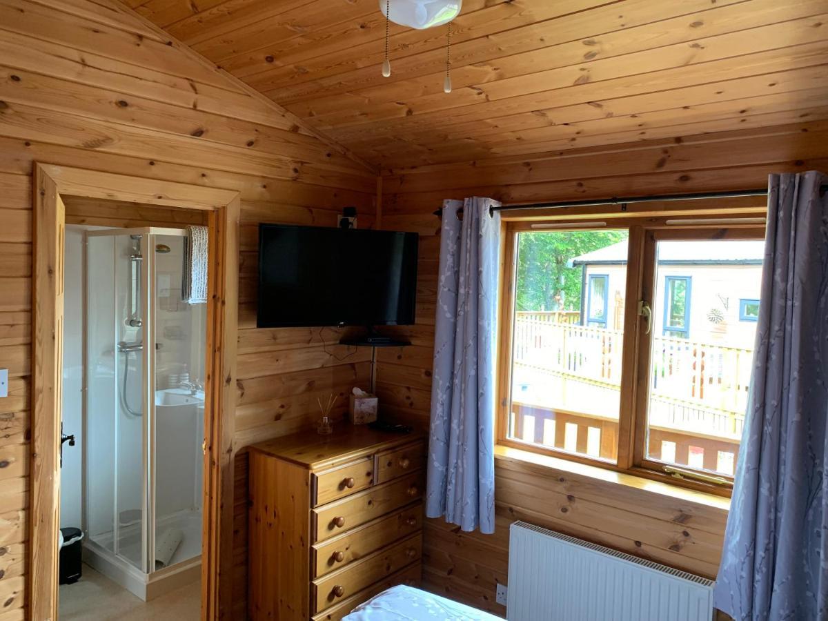 Immaculate 3-Bed Lodge In 하윅 외부 사진